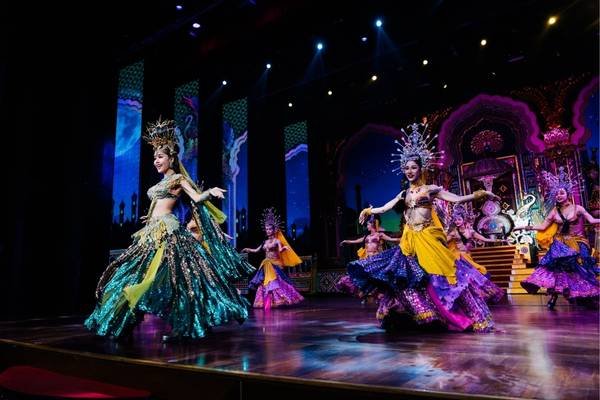 Alcazar Cabret Show Pattaya